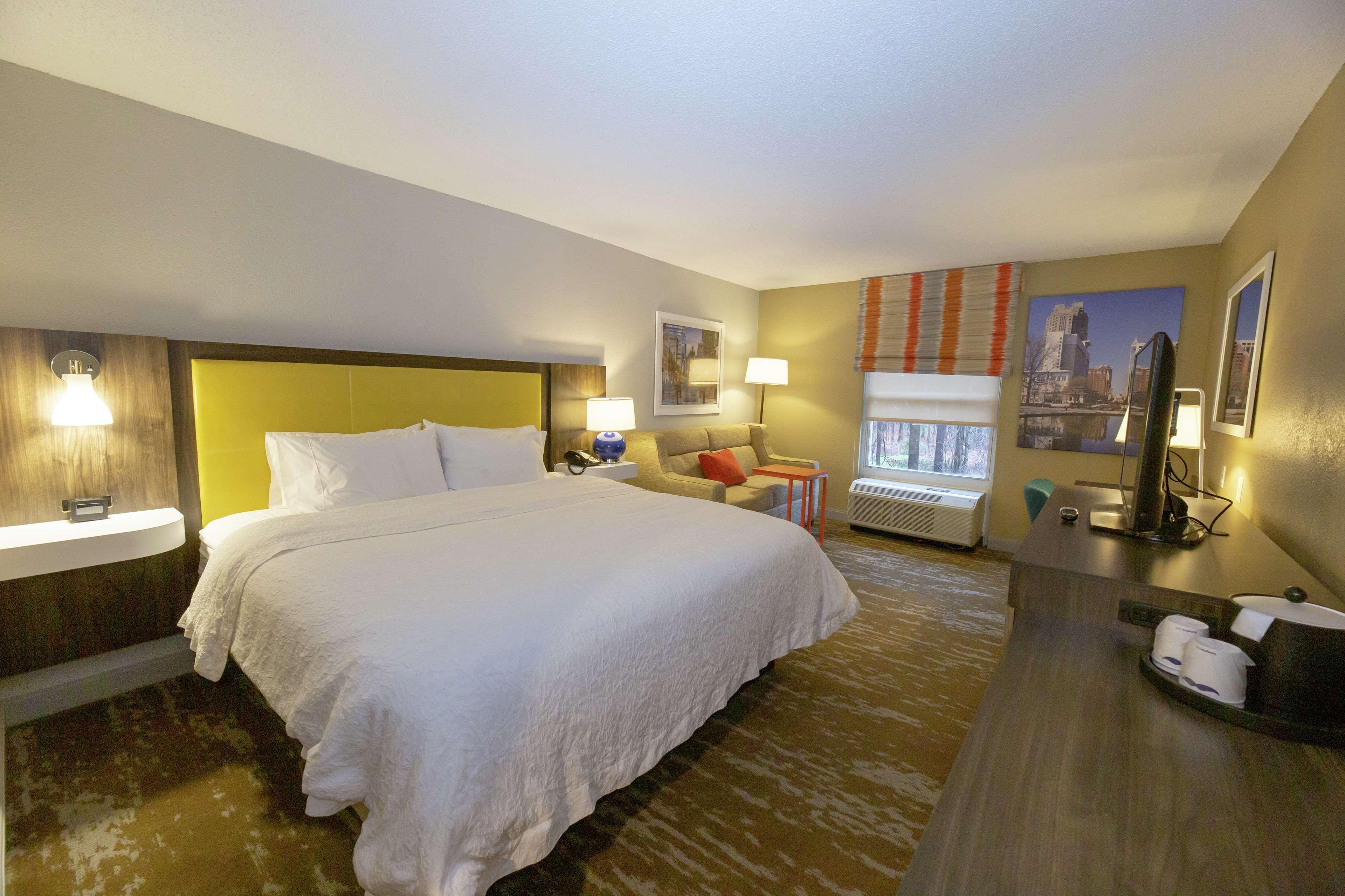 Hampton Inn & Suites Raleigh Cary Lenovo Center Luaran gambar