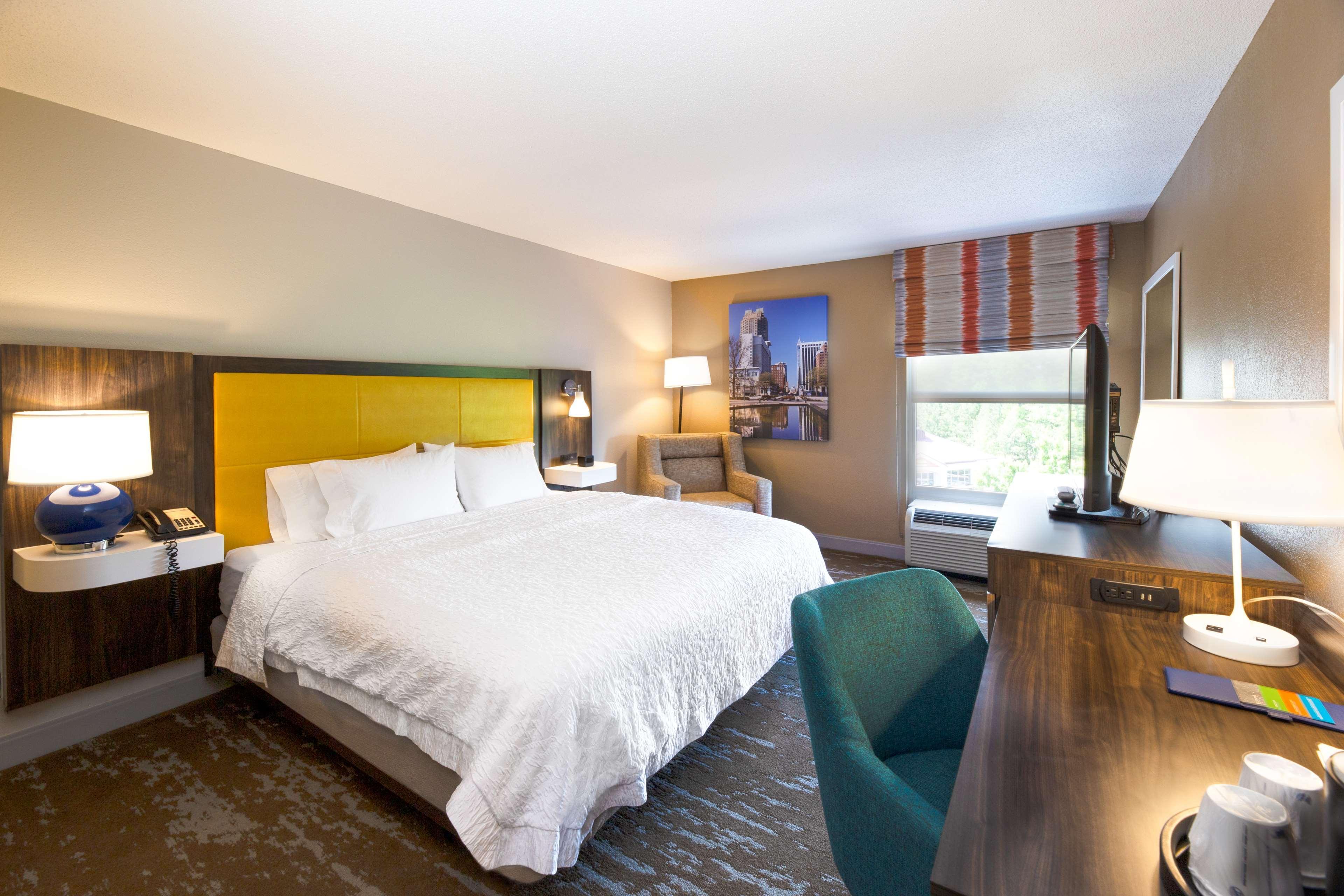 Hampton Inn & Suites Raleigh Cary Lenovo Center Luaran gambar
