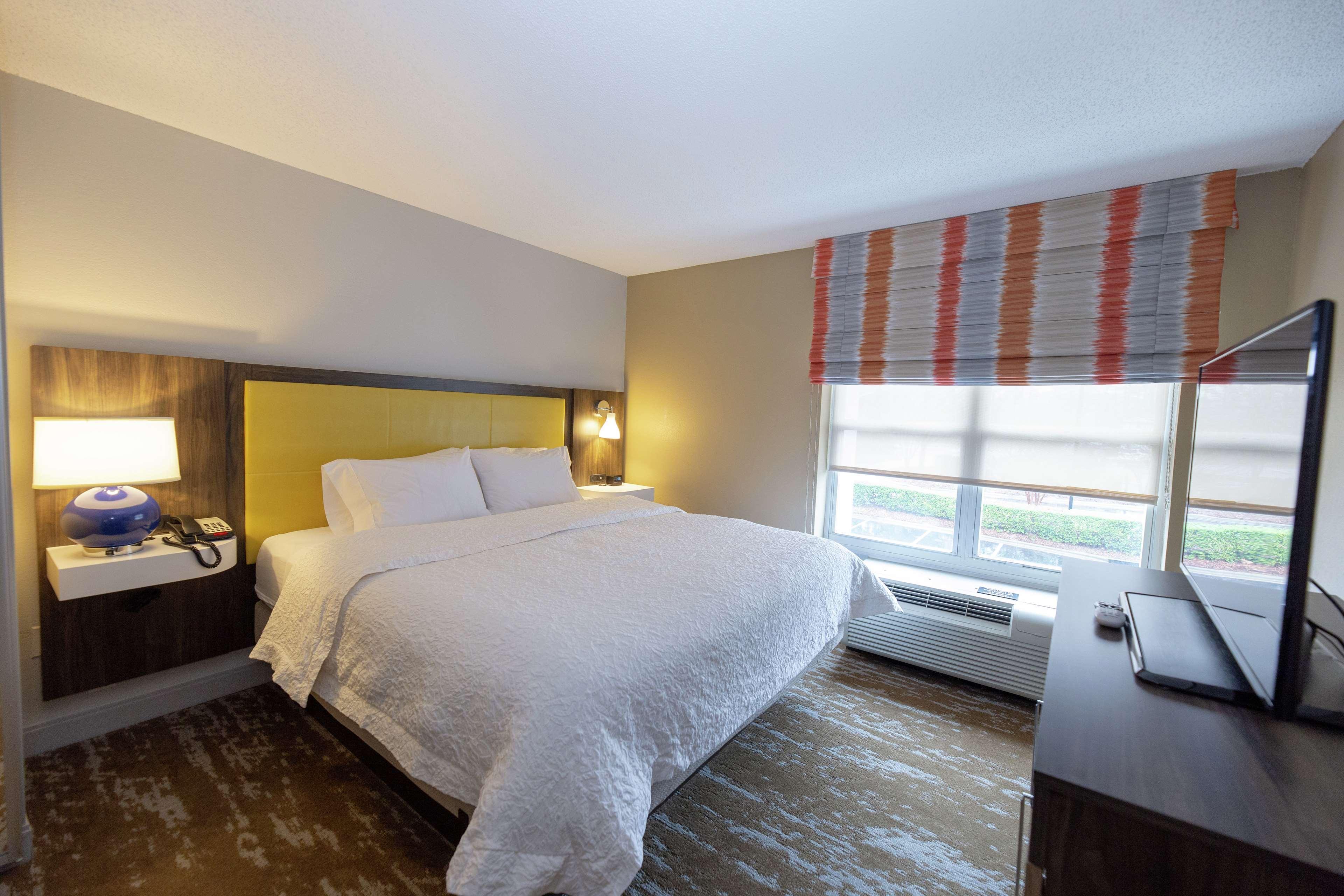 Hampton Inn & Suites Raleigh Cary Lenovo Center Luaran gambar