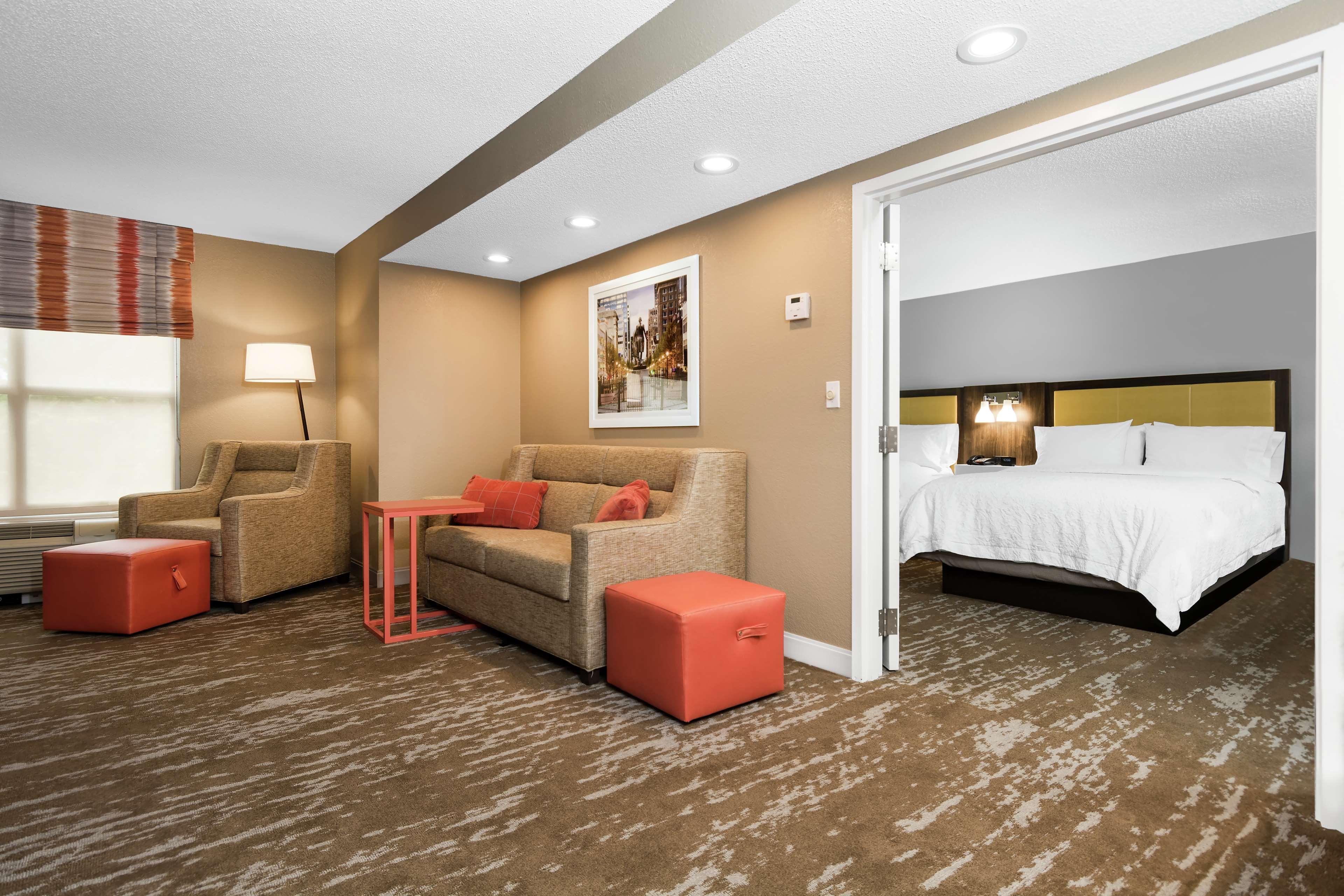 Hampton Inn & Suites Raleigh Cary Lenovo Center Luaran gambar