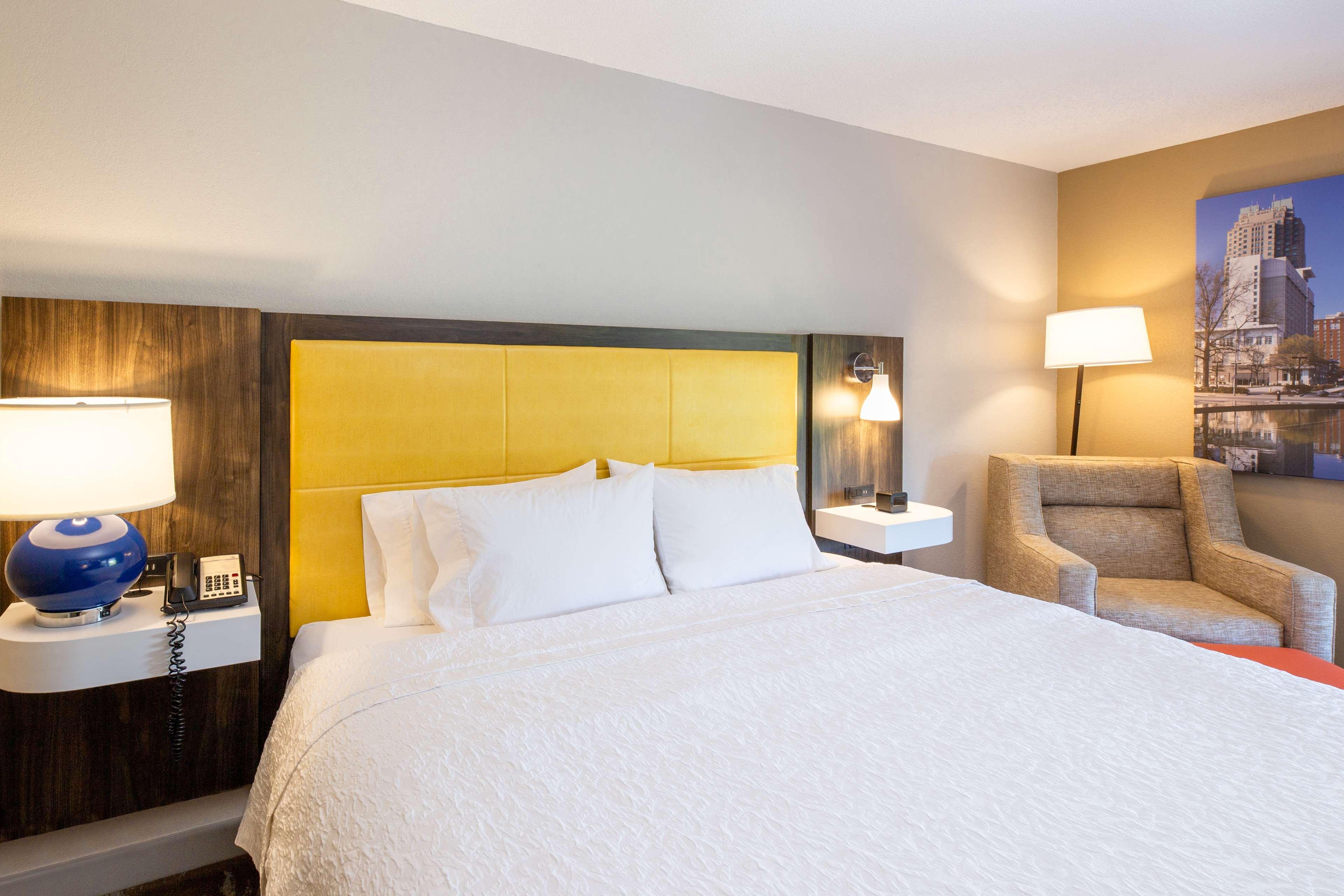 Hampton Inn & Suites Raleigh Cary Lenovo Center Luaran gambar