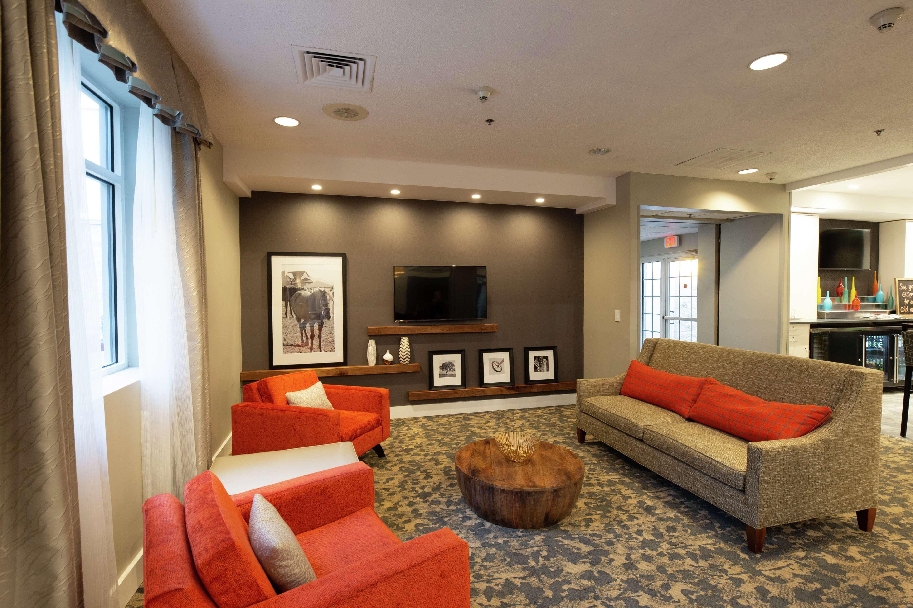 Hampton Inn & Suites Raleigh Cary Lenovo Center Luaran gambar
