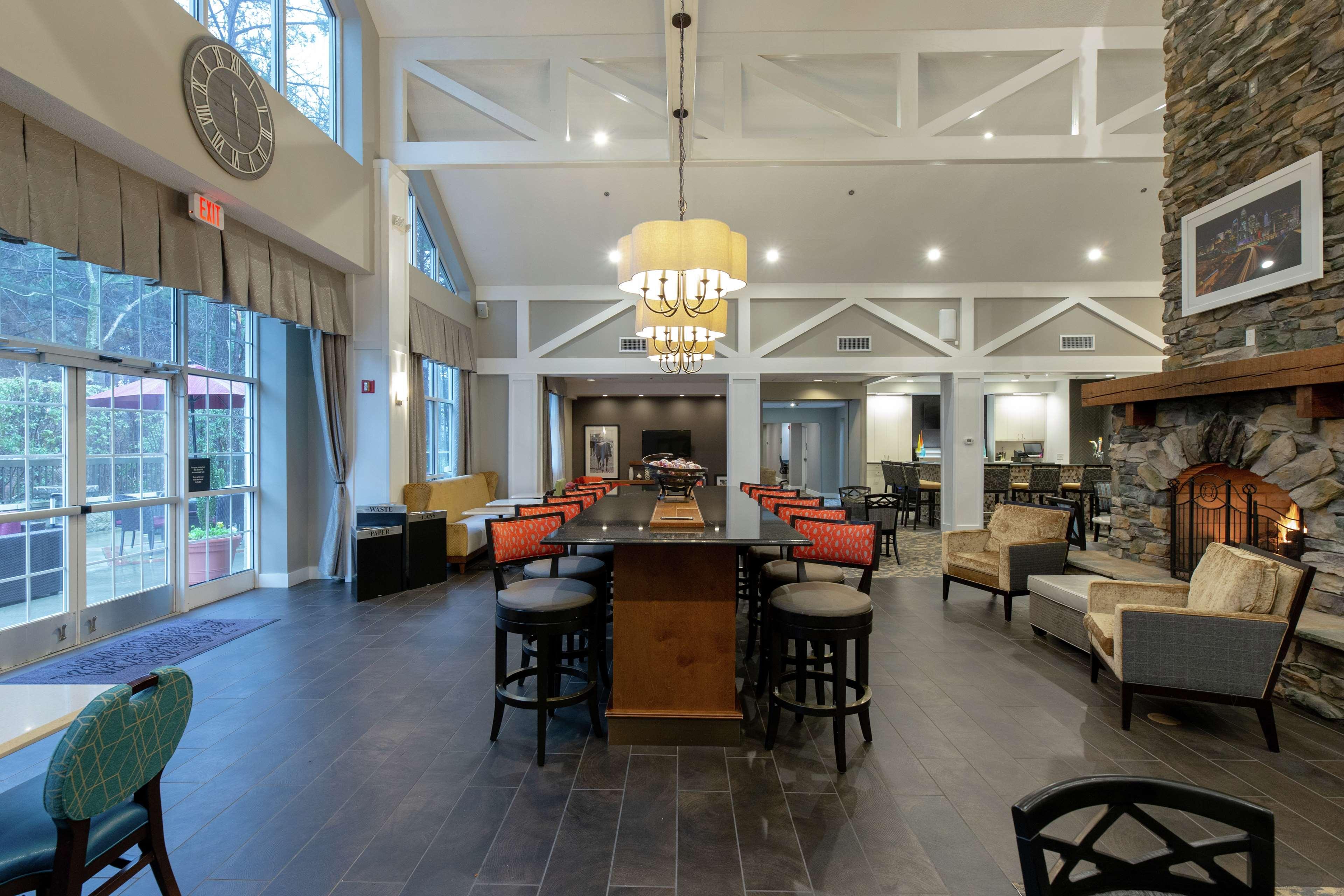 Hampton Inn & Suites Raleigh Cary Lenovo Center Luaran gambar