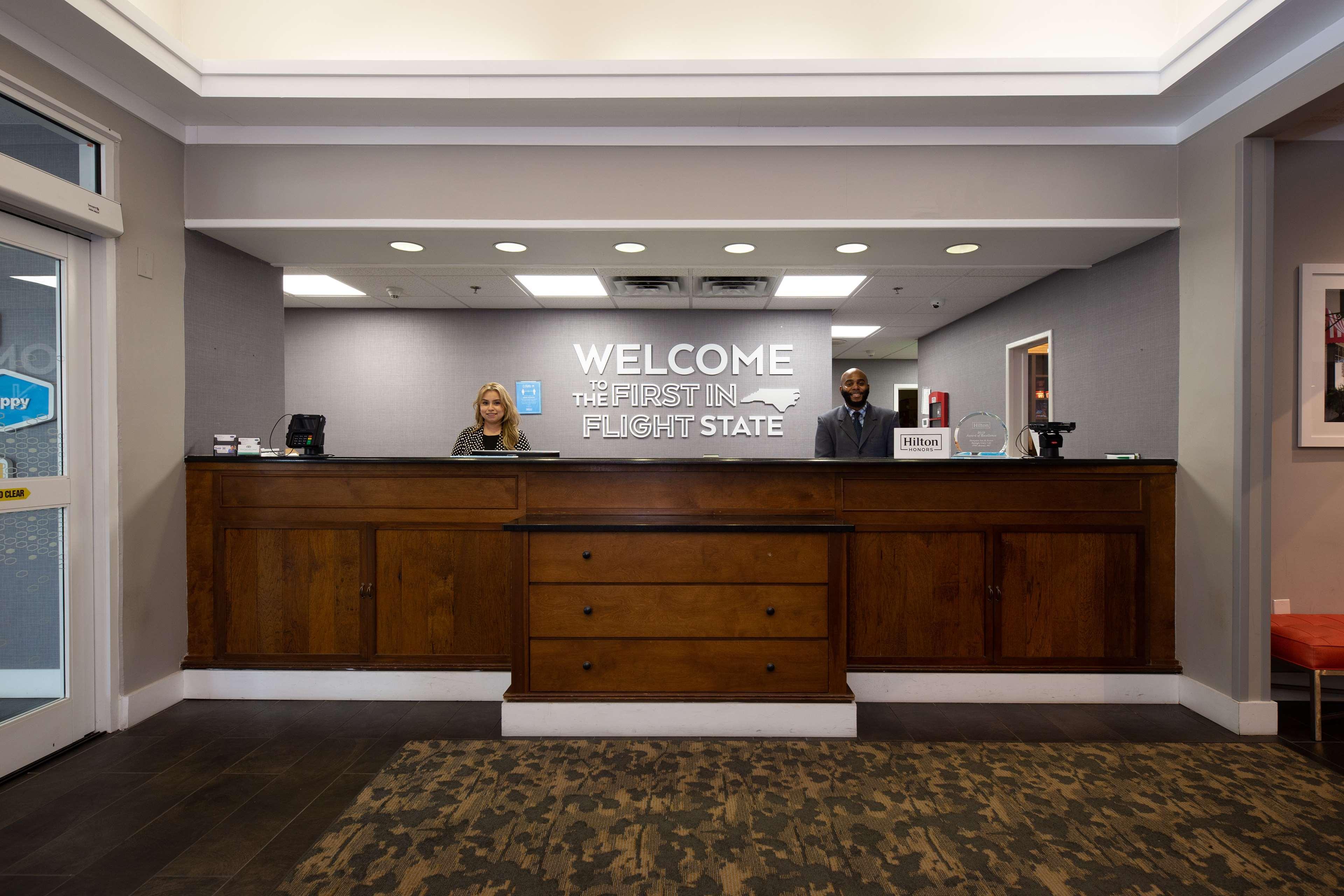 Hampton Inn & Suites Raleigh Cary Lenovo Center Luaran gambar