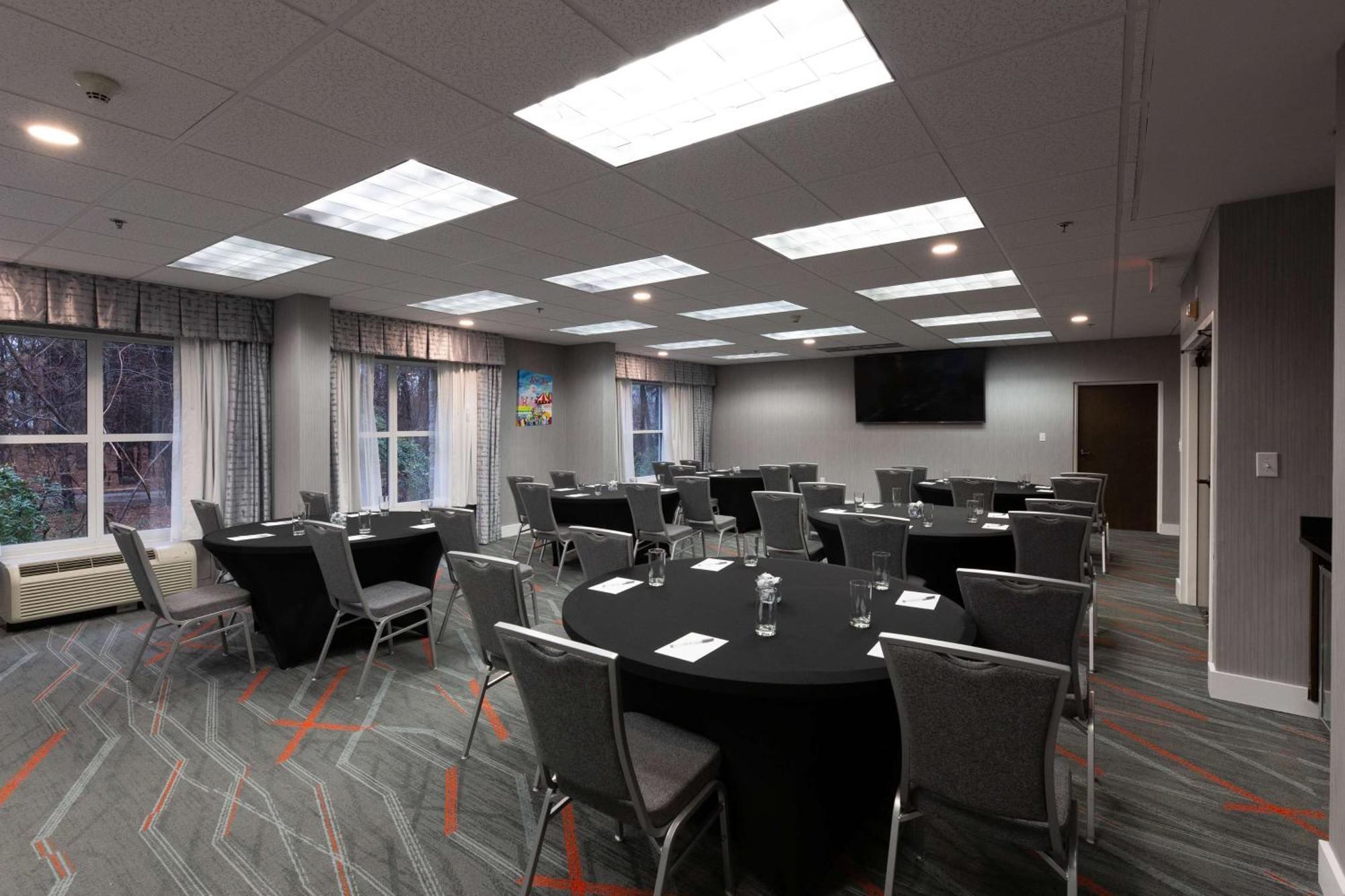 Hampton Inn & Suites Raleigh Cary Lenovo Center Luaran gambar