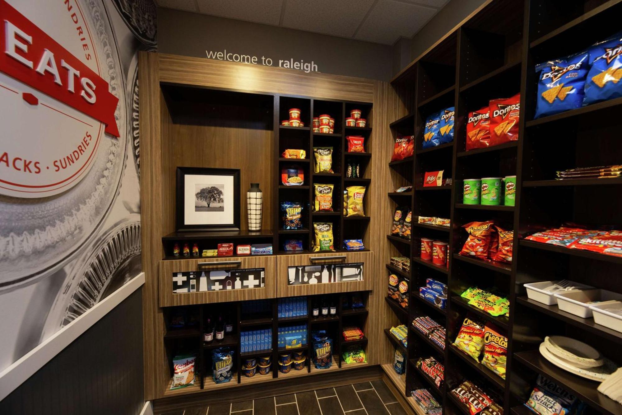 Hampton Inn & Suites Raleigh Cary Lenovo Center Luaran gambar