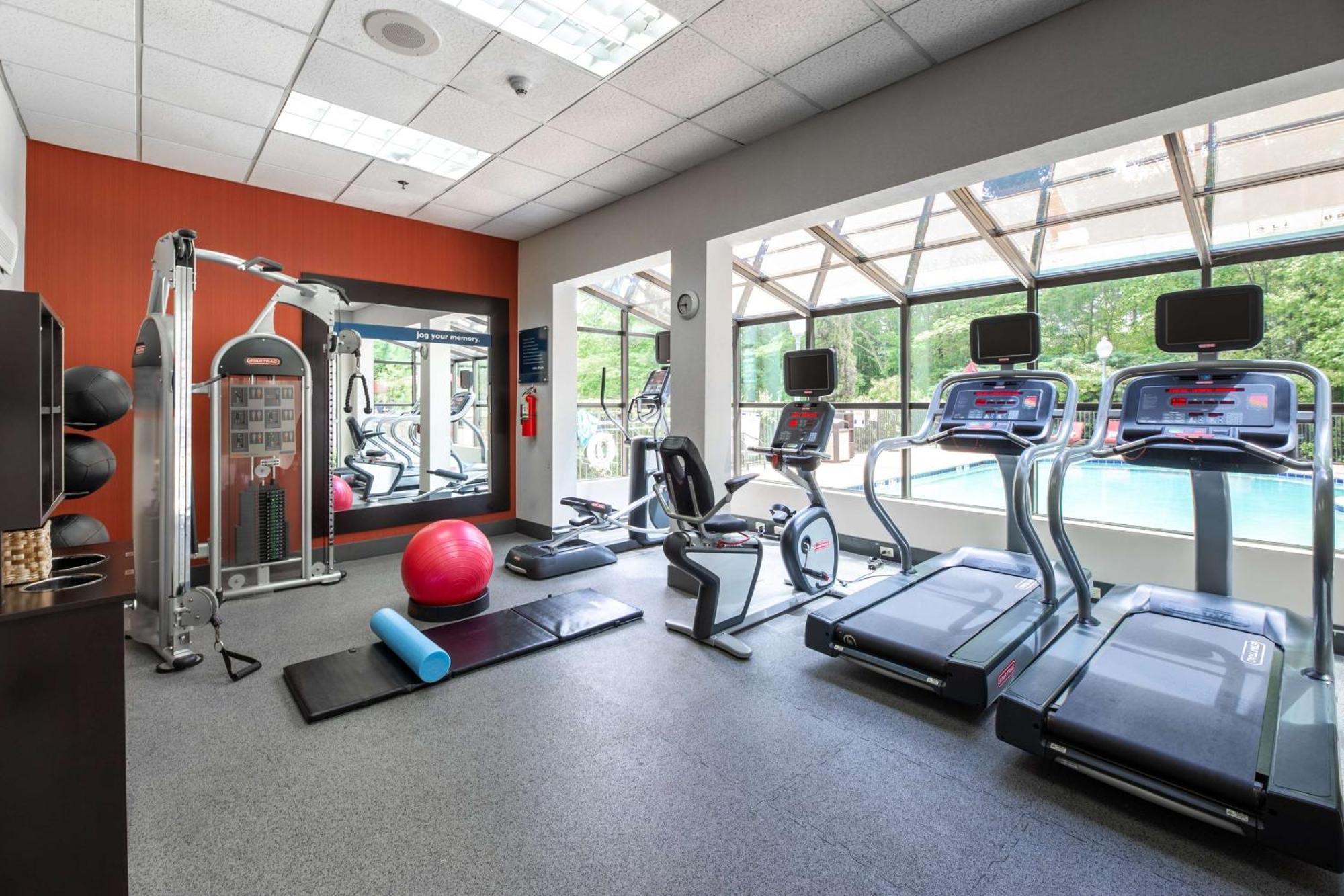 Hampton Inn & Suites Raleigh Cary Lenovo Center Luaran gambar
